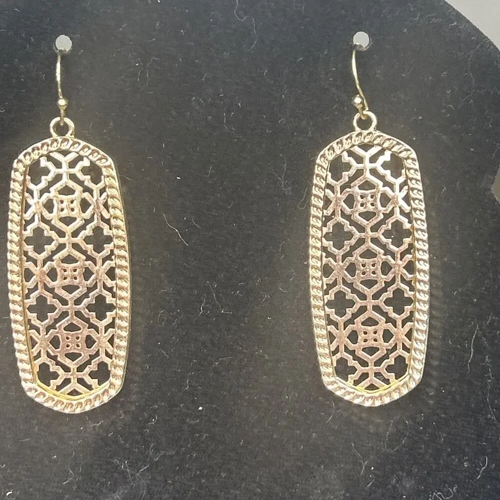 Kendra Scott brand new